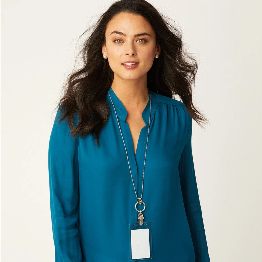 Alcazar Charm Badge Clip Necklace - Image 4